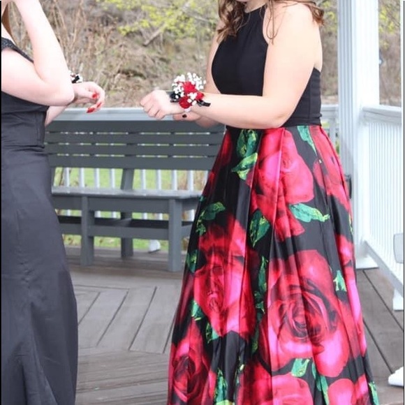 Red Roses Full Length Prom Dress - Picture 7 of 8